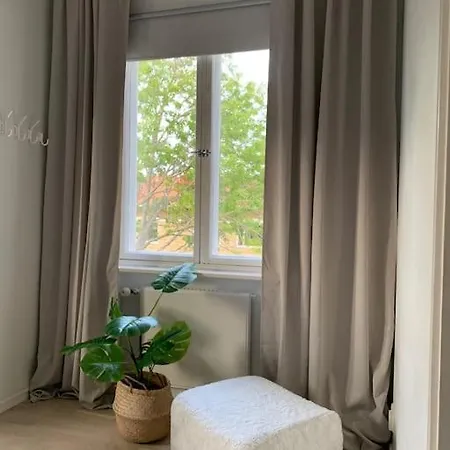Huoneisto Smakfull Centrumlaegenhet, 3 R + K, 80 M2 Maarianhamina