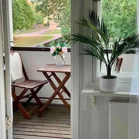 Appartement Smakfull Centrumlaegenhet, 3 R + K, 80 M2 *