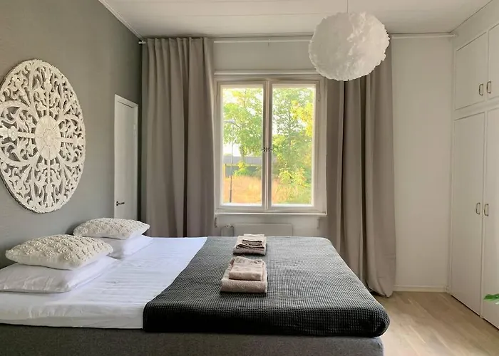 Smakfull Centrumlaegenhet, 3 R + K, 80 M2 شقة